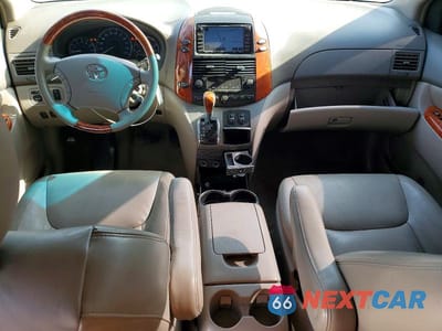 Zdjęcie 7 z 12 samochodu: 2010 TOYOTA SIENNA XLE LIMITED VIN:5TDYK4CC9AS312388 - miniatura