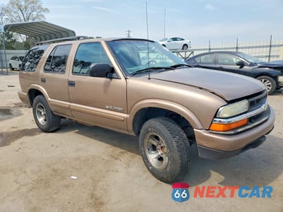 Czwarte zdjęcie samochodu z boku: 2005 CHEVROLET BLAZER VIN:1GNCS13X95K103765 - miniatura
