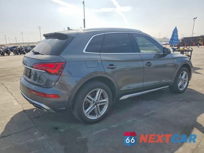 Trzecie zdjęcie samochodu z tyłu: 2021 AUDI Q5 E PREMIUM VIN:WA1G2AFY4M2040579 - miniatura