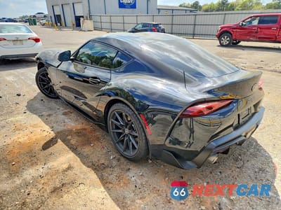 Drugie zdjęcie samochodu z przodu: 2026 TOYOTA GR SUPRA 3.0 PREMIUM VIN:WZ1DB0G0XTW071498 - miniatura