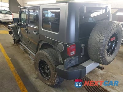 Drugie zdjęcie samochodu z przodu: 2010 JEEP WRANGLER UNLIMITED SAHARA VIN:1J4BA5H12AL122496 - miniatura
