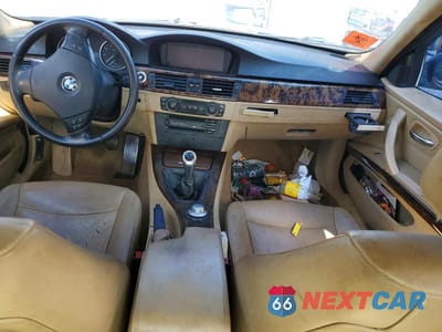 Zdjęcie 8 z 11 samochodu: 2006 BMW 325 I VIN:WBAVB13506KR57705 - miniatura