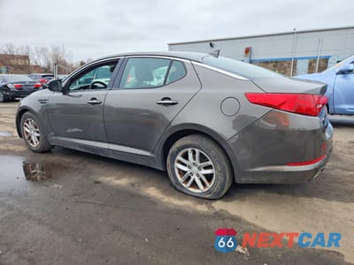 Drugie zdjęcie samochodu z przodu: 2013 KIA OPTIMA LX VIN:5XXGM4A79DG216634 - miniatura