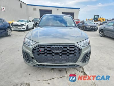 Piąte zdjęcie samochodu w środku: 2024 AUDI SQ5 PREMIUM PLUS VIN:WA1B4AFY2R2084575 - miniatura