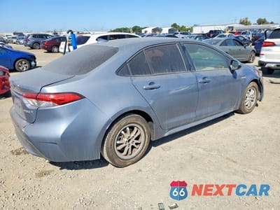 Trzecie zdjęcie samochodu z tyłu: 2020 TOYOTA COROLLA HYBRID LE VIN:JTDEBRBEXLJ017108 - miniatura