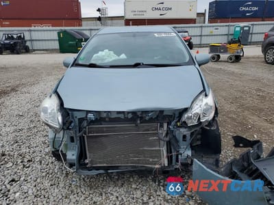 Piąte zdjęcie samochodu w środku: 2014 TOYOTA PRIUS FOUR VIN:JTDKN3DU7E1740722 - miniatura