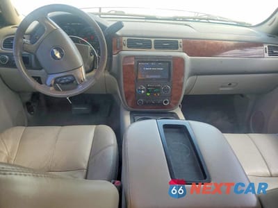Zdjęcie 8 z 12 samochodu: 2011 CHEVROLET TAHOE C1500 LT VIN:1GNSCBE06BR129550 - miniatura