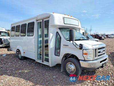2017 FORD ECONOLINE E350 SUPER DUTY CUTAWAY VAN 1FDEE3FS1HDC74079 - główne zdjęcie licytacji z USA - miniatura