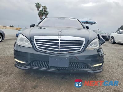 Piąte zdjęcie samochodu w środku: 2013 MERCEDES-BENZ S 550 4MATIC VIN:WDDNG9EB7DA510089 - miniatura