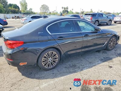 Trzecie zdjęcie samochodu z tyłu: 2019 BMW 530E VIN:WBAJA9C52KB388351 - miniatura