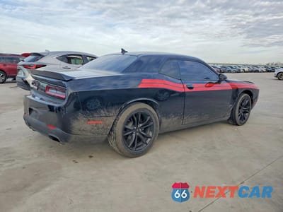 Trzecie zdjęcie samochodu z tyłu: 2018 DODGE CHALLENGER SXT VIN:2C3CDZAG0JH144876 - miniatura