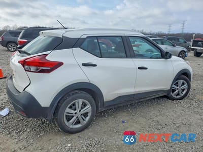 Trzecie zdjęcie samochodu z tyłu: 2019 NISSAN KICKS S VIN:3N1CP5CU1KL491983 - miniatura