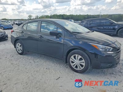 Czwarte zdjęcie samochodu z boku: 2025 NISSAN VERSA S VIN:3N1CN8DV5SL865414 - miniatura