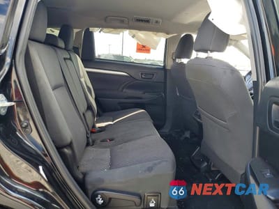 Zdjęcie 11 z 13 samochodu: 2019 TOYOTA HIGHLANDER LE VIN:5TDZARFH1KS050072 - miniatura