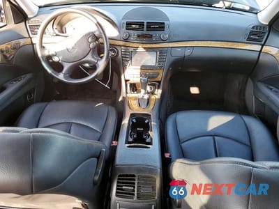 Zdjęcie 8 z 12 samochodu: 2007 MERCEDES-BENZ E 350 VIN:WDBUF56X77B041899 - miniatura