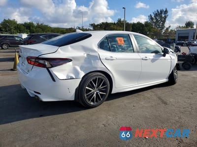Trzecie zdjęcie samochodu z tyłu: 2023 TOYOTA CAMRY SE VIN:4T1T11BKXPU080176 - miniatura