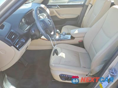 Zdjęcie 7 z 12 samochodu: 2017 BMW X3 SDRIVE28I VIN:5UXWZ7C33H0V94267 - miniatura