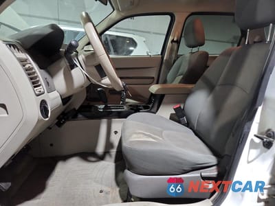 Zdjęcie 7 z 11 samochodu: 2008 MAZDA TRIBUTE S VIN:4F2CZ06108KM28654 - miniatura