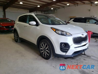 Czwarte zdjęcie samochodu z boku: 2017 KIA SPORTAGE EX VIN:KNDPN3AC6H7227707 - miniatura