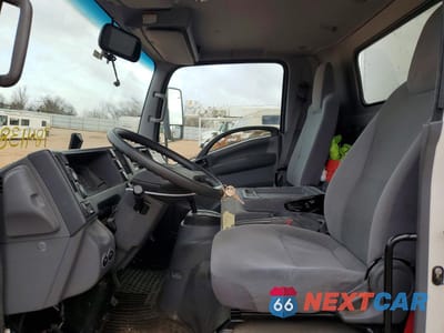 Zdjęcie 7 z 13 samochodu: 2022 ISUZU NPR HD VIN:54DC4W1D4NS202823 - miniatura