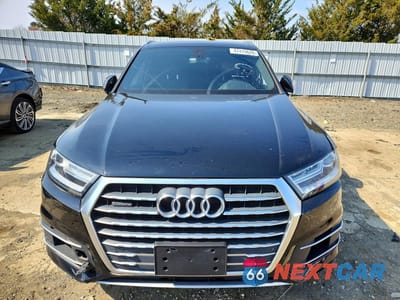 Piąte zdjęcie samochodu w środku: 2017 AUDI Q7 PREMIUM PLUS V6 VIN:WA1LAAF7XHD014832 - miniatura