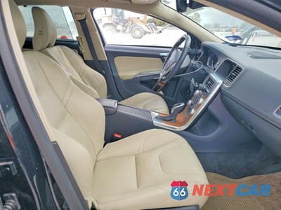 Zdjęcie 7 z 12 samochodu: 2016 VOLVO S60 PLATINUM VIN:LYV402FM6GB105727 - miniatura