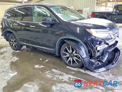 Czwarte zdjęcie samochodu z boku: 2021 HONDA PILOT TOURING VIN:5FNYF6H99MB033092 - miniatura