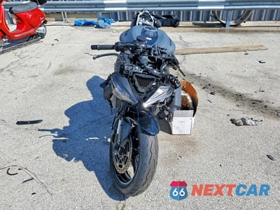 Drugie zdjęcie samochodu z przodu: 2025 KAWASAKI ZX636 K VIN:JKBZXJJ17SA022225 - miniatura