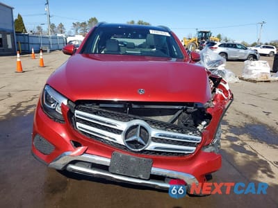 Piąte zdjęcie samochodu w środku: 2018 MERCEDES-BENZ GLC 300 4MATIC VIN:WDC0G4KBXJF431357 - miniatura