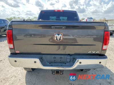 Zdjęcie 6 z 12 samochodu: 2017 RAM 2500 ST VIN:3C6UR5CL8HG657931 - miniatura