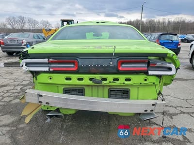 Zdjęcie 6 z 12 samochodu: 2015 DODGE CHALLENGER SXT VIN:2C3CDZAT8FH723215 - miniatura