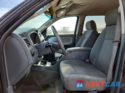 Zdjęcie 7 z 12 samochodu: 2005 DODGE DAKOTA QUAD VIN:1D7HW28K45S263919 - miniatura