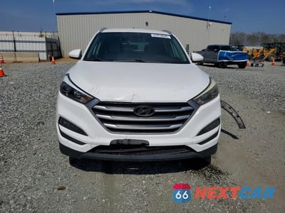 Piąte zdjęcie samochodu w środku: 2017 HYUNDAI TUCSON SE VIN:KM8J33A43HU402688 - miniatura