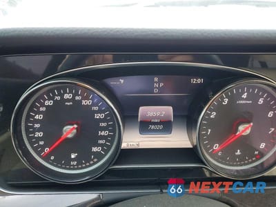 Zdjęcie 9 z 12 samochodu: 2019 MERCEDES-BENZ E 300 VIN:WDDZF4JBXKA574444 - miniatura