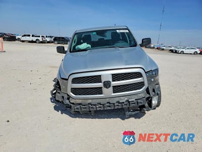 Piąte zdjęcie samochodu w środku: 2019 RAM 1500 CLASSIC TRADESMAN VIN:1C6RR7FG0KS554163 - miniatura