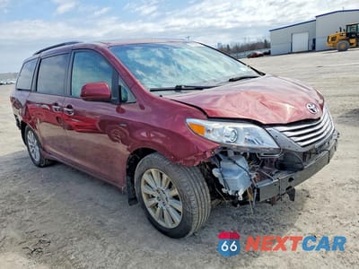 Czwarte zdjęcie samochodu z boku: 2017 TOYOTA SIENNA XLE 7-PASSENGER VIN:5TDDZ3DC5HS183384 - miniatura