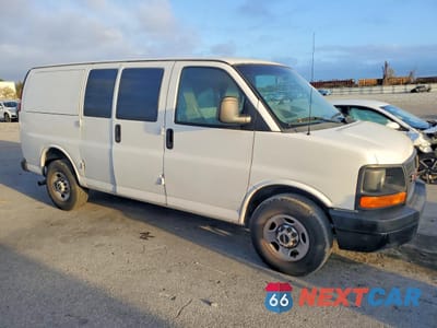 Czwarte zdjęcie samochodu z boku: 2014 GMC SAVANA G2500 VIN:1GTW7FCG6E1119237 - miniatura