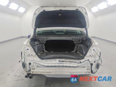 Zdjęcie 6 z 12 samochodu: 2022 TOYOTA CAMRY HYBRID SE VIN:4T1S31AK6NU586625 - miniatura