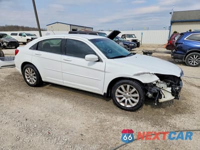 Czwarte zdjęcie samochodu z boku: 2012 CHRYSLER 200 TOURING VIN:1C3CCBBB2CN154901 - miniatura