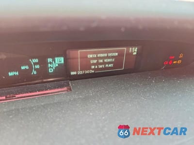 Zdjęcie 9 z 12 samochodu: 2013 TOYOTA PRIUS TWO VIN:JTDKN3DU0D0353384 - miniatura