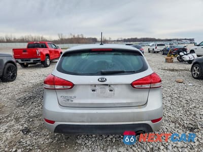 Zdjęcie 6 z 12 samochodu: 2016 KIA FORTE5 LX VIN:KNAFK5A86G5621579 - miniatura