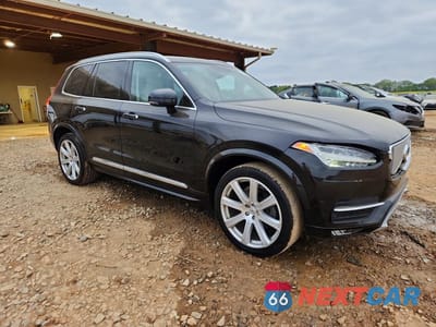 Czwarte zdjęcie samochodu z boku: 2019 VOLVO XC90 T6 INSCRIPTION VIN:YV4A22PL4K1494822 - miniatura