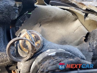 Zdjęcie 9 z 12 samochodu: 2001 VOLKSWAGEN JETTA GLS VIN:3VWSC29M91M078791 - miniatura