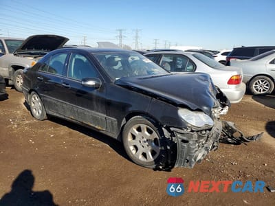 Czwarte zdjęcie samochodu z boku: 2006 MERCEDES-BENZ C 350 4MATIC VIN:WDBRF87H36F740288 - miniatura