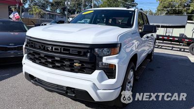 Drugie zdjęcie samochodu z przodu: 2022 CHEVROLET SILVERADO K1500 CUSTOM VIN:3GCPDBEK8NG533662 - miniatura