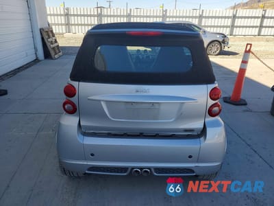 Zdjęcie 6 z 12 samochodu: 2009 SMART FORTWO PASSION VIN:WMEEK31X79K244552 - miniatura