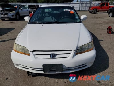 Piąte zdjęcie samochodu w środku: 2001 HONDA ACCORD LX VIN:JHMCG56431C015784 - miniatura