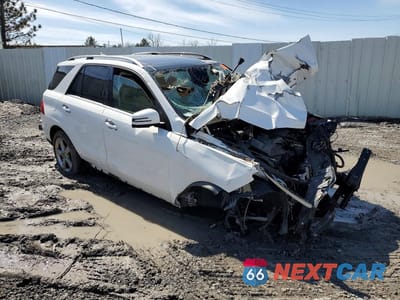 Czwarte zdjęcie samochodu z boku: 2018 MERCEDES-BENZ GLE 350 4MATIC VIN:4JGDA5HB0JB172158 - miniatura