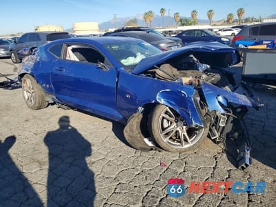 Czwarte zdjęcie samochodu z boku: 2021 CHEVROLET CAMARO LS VIN:1G1FB1RS5M0105677 - miniatura