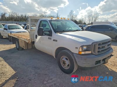 Czwarte zdjęcie samochodu z boku: 2002 FORD F350 SUPER DUTY FLATBED TRUCK VIN:1FDWF36S62EA29507 - miniatura